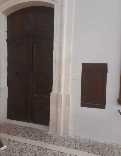 porte de boite à bébé. Musée Inguimbertine Carpentras. Constellation familiale vaucluse.