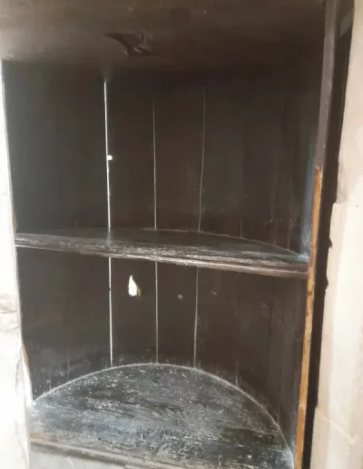 étagère tournante, boite à bébé.